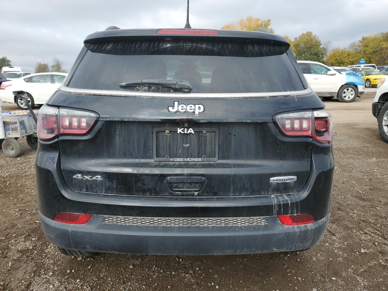 2018 Jeep Compass Latitude VIN: 3C4NJDBB0JT199502 Lot: 90502655