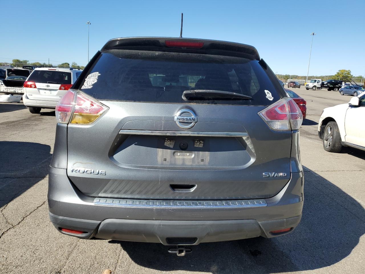 2015 Nissan Rogue S VIN: 5N1AT2MK8FC801846 Lot: 82572555
