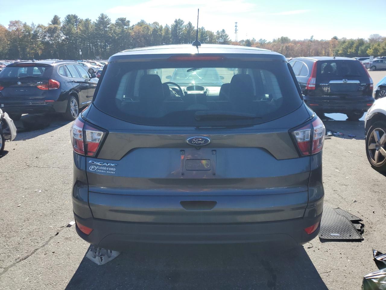 2018 Ford Escape S VIN: 1FMCU0F76JUB87420 Lot: 86889445