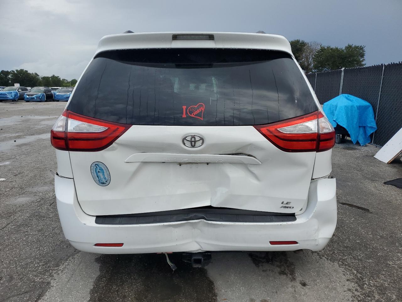2015 Toyota Sienna Le VIN: 5TDJK3DCXFS105252 Lot: 85671285