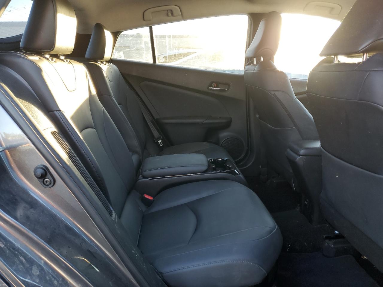 2017 Toyota Prius Prime VIN: JTDKARFP2H3035986 Lot: 82609825