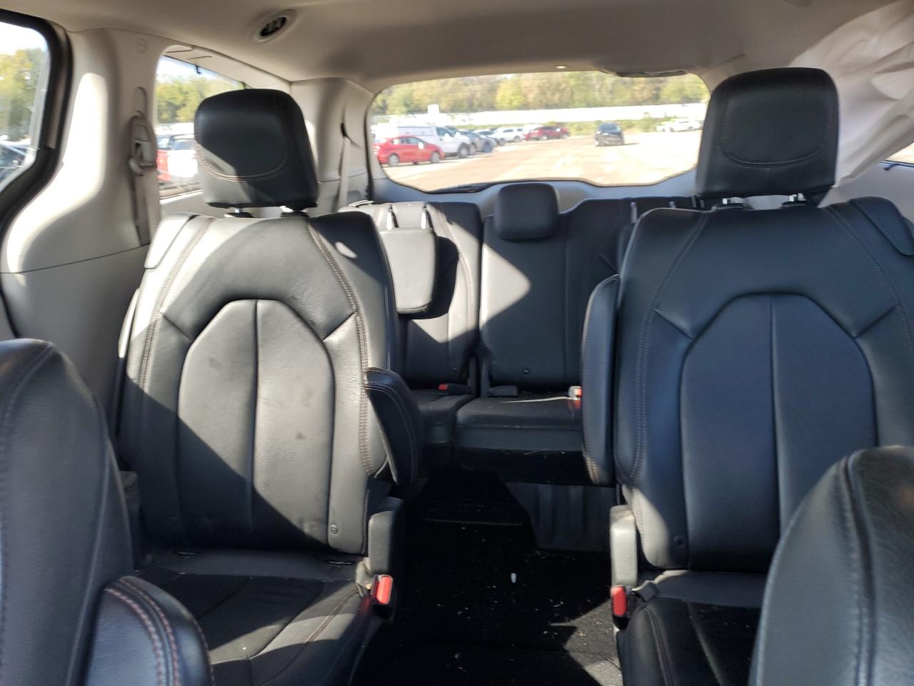 2017 Chrysler Pacifica Touring L VIN: 2C4RC1BG0HR821826 Lot: 82261515