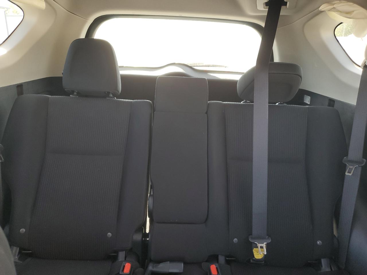 2018 Toyota Rav4 Le VIN: JTMBFREV4JJ740257 Lot: 82219645