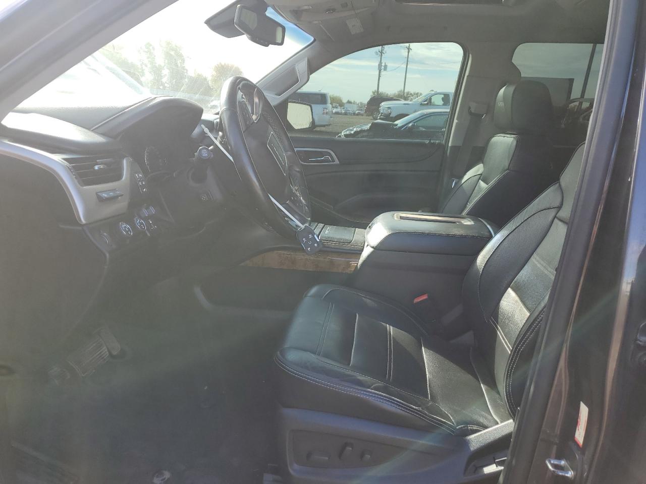 2015 GMC Yukon Xl Denali VIN: 1GKS2JKJ4FR532097 Lot: 82282375