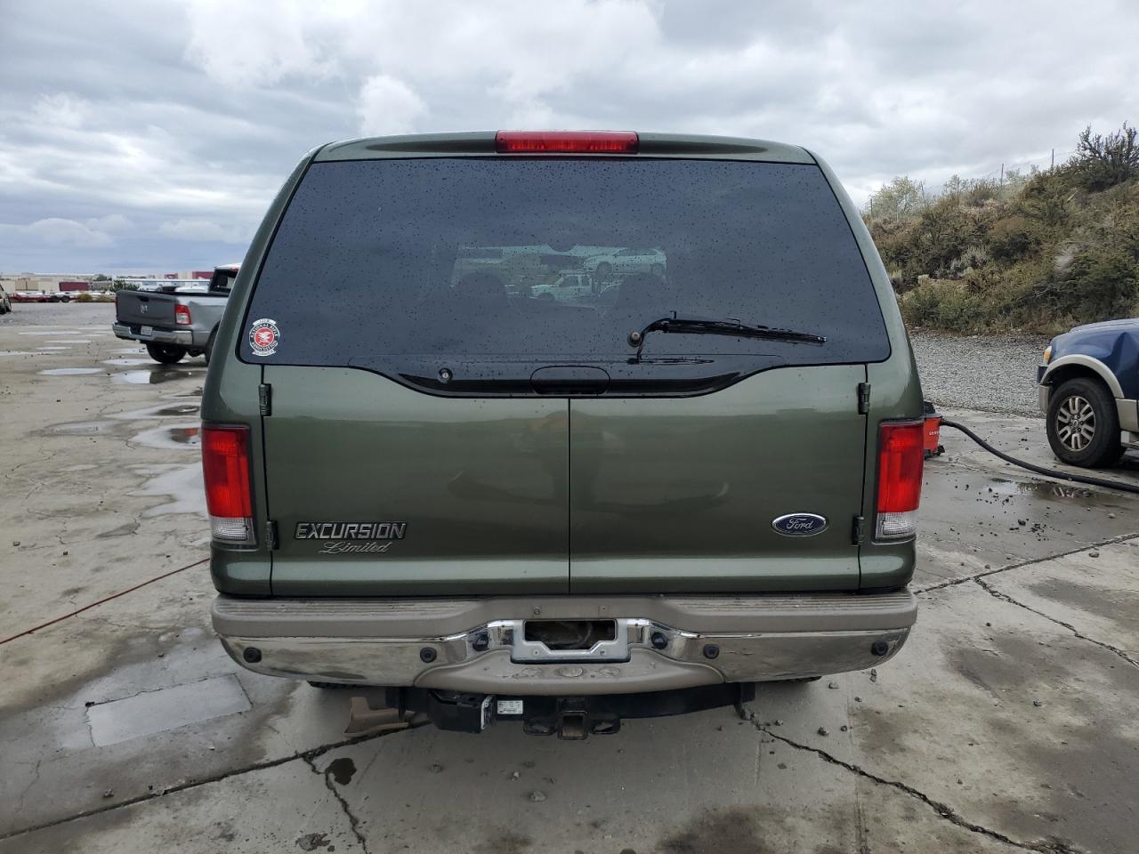 2001 Ford Excursion Limited VIN: 1FMNU43S11EA92637 Lot: 81519085