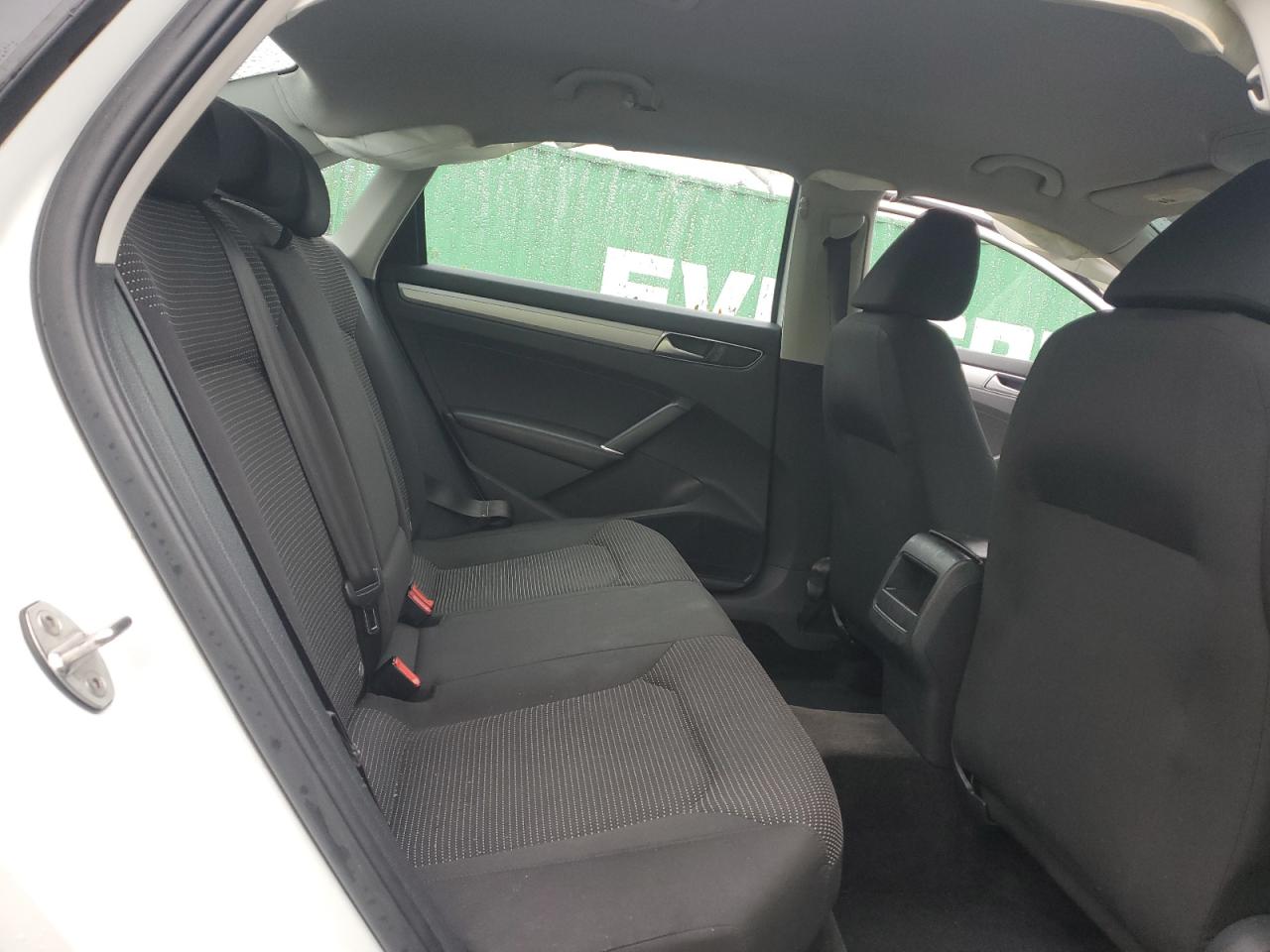 2016 Volkswagen Passat S VIN: 1VWAT7A35GC022143 Lot: 86488995