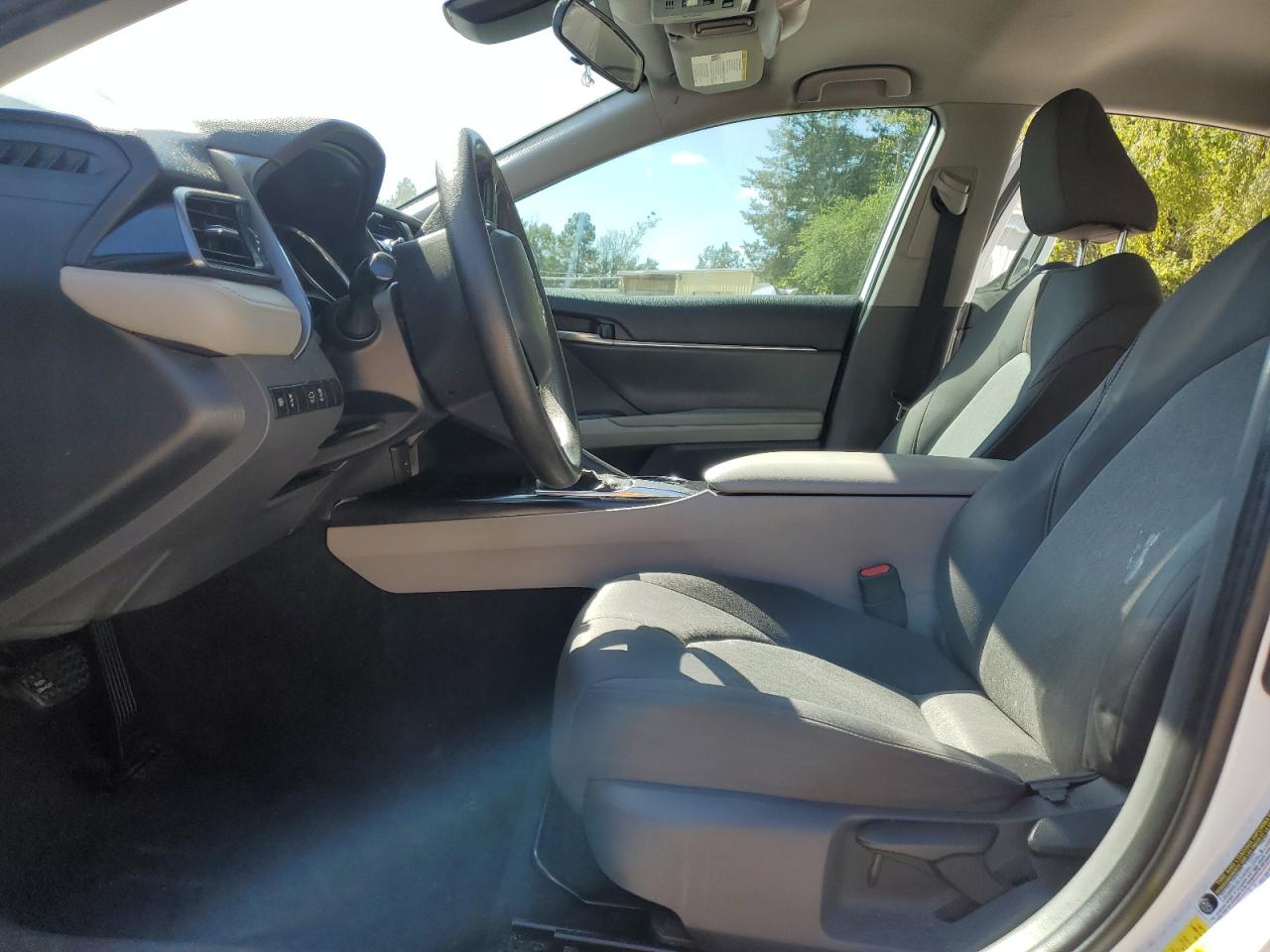 2020 Toyota Camry L VIN: 4T1A11AKXLU921819 Lot: 86229125