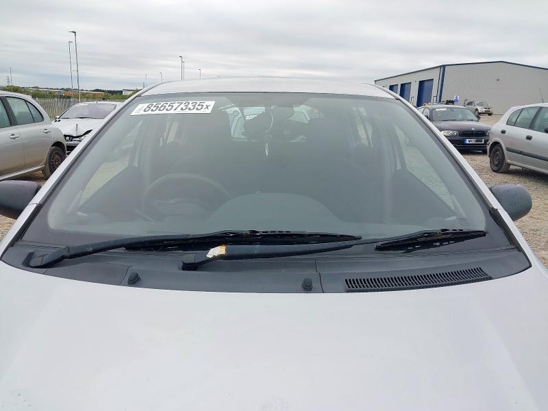 2006 TOYOTA YARIS T2 