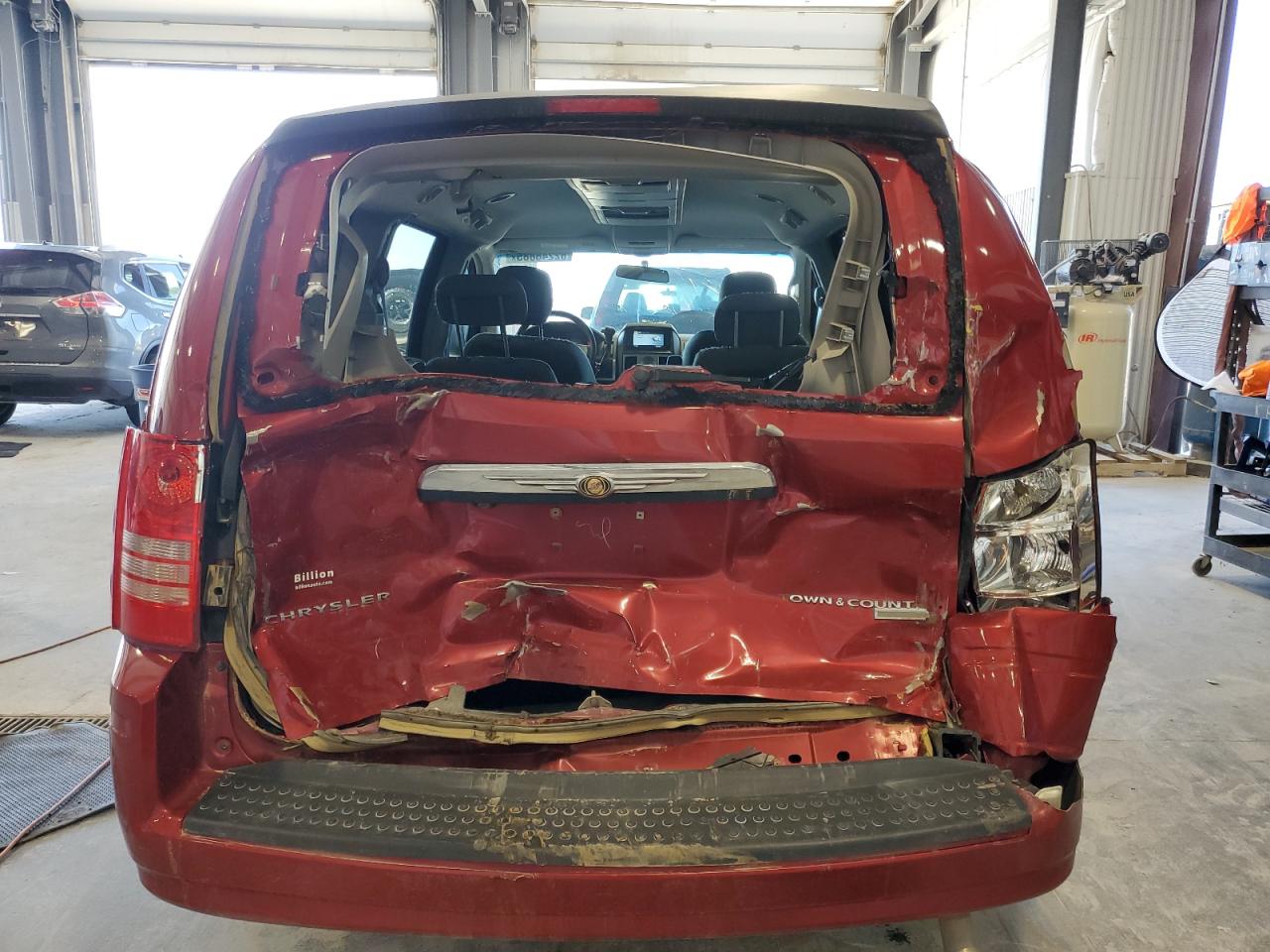 2010 Chrysler Town & Country Touring VIN: 2A4RR5D16AR250566 Lot: 82248885