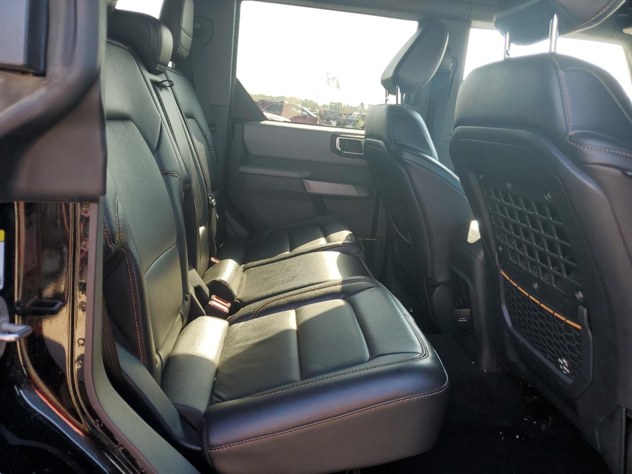 2023 Ford Bronco Base VIN: 1FMEE5DP4PLB60138 Lot: 86244445