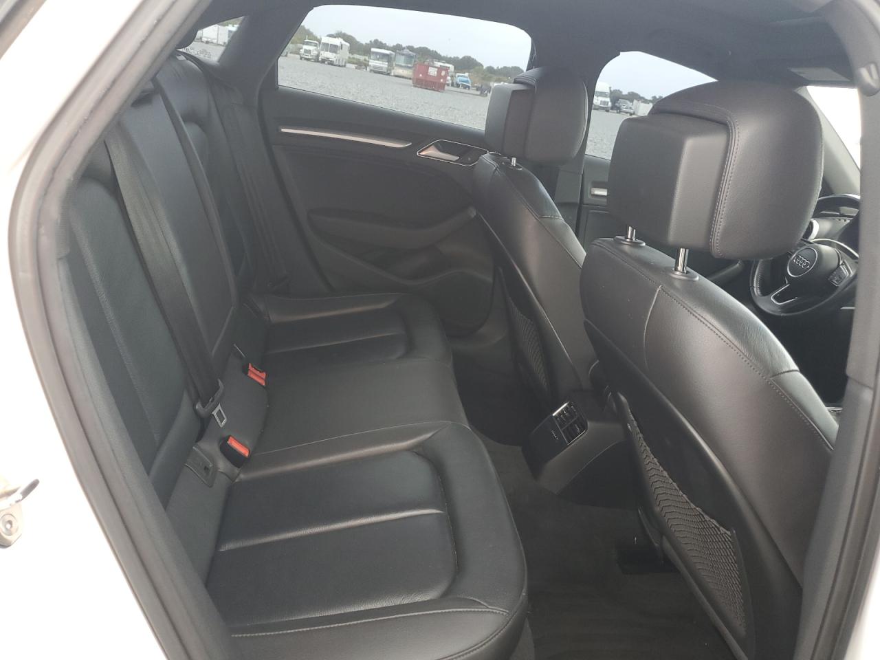 2017 Audi A3 Premium VIN: WAUAUGFF8H1051990 Lot: 80711985