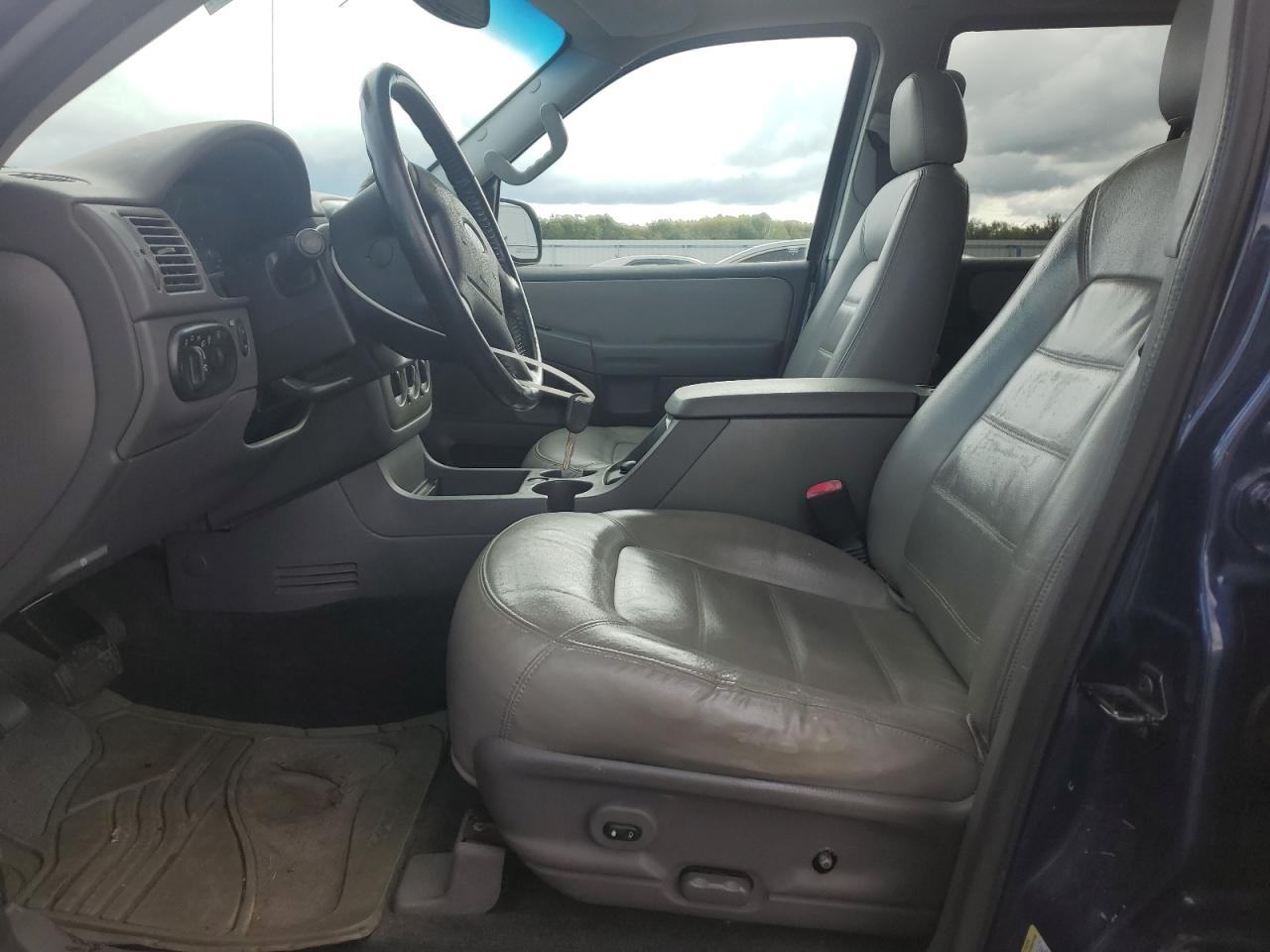 2005 Ford Explorer Xlt VIN: 1FMDU73W05UA42856 Lot: 82315145