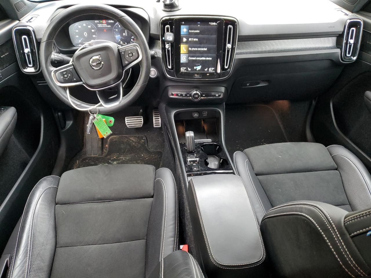 2021 Volvo Xc40 T5 R-Design VIN: YV4162UM5M2450875 Lot: 86076795