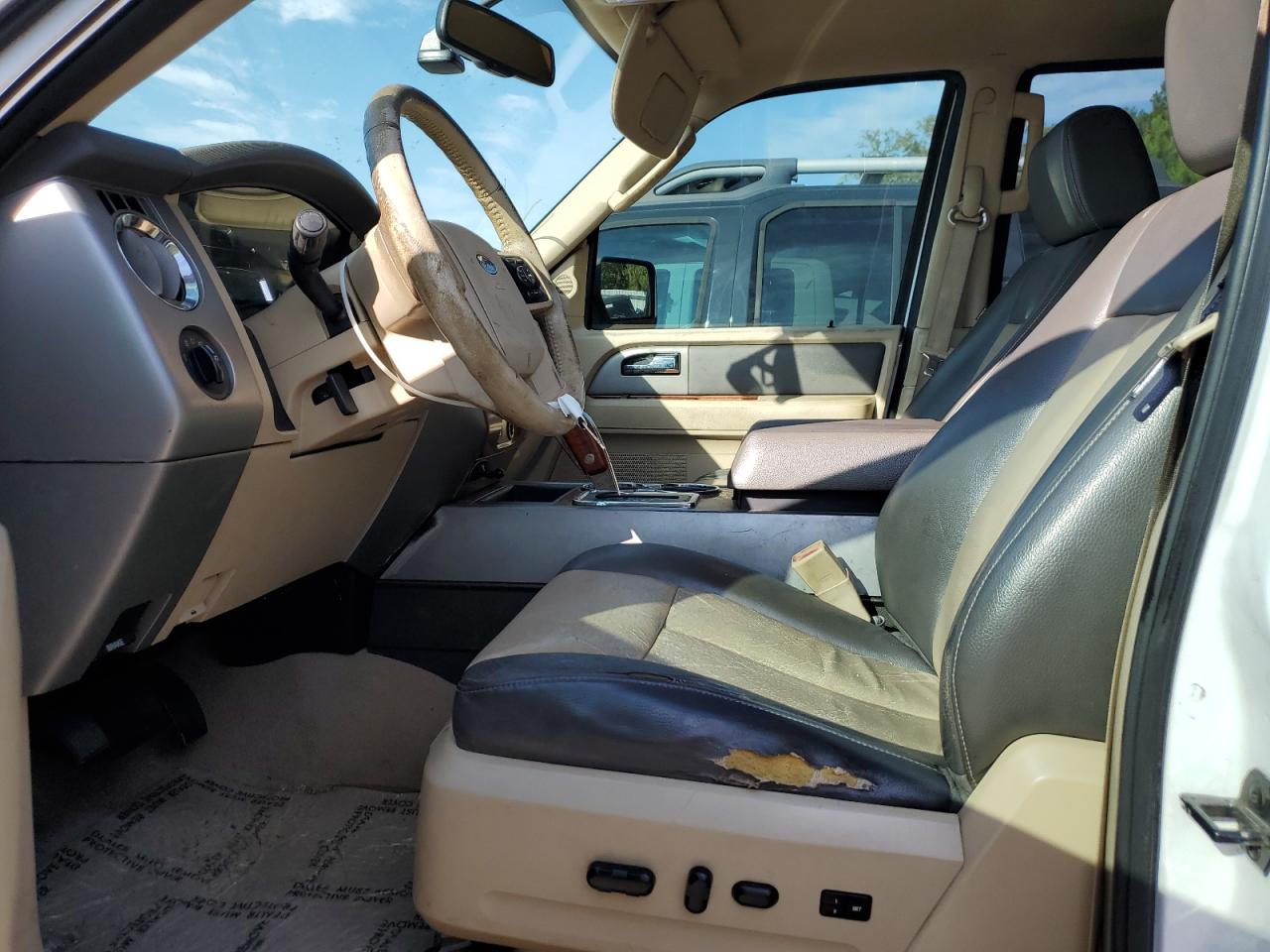 2007 Ford Expedition Eddie Bauer VIN: 1FMFU17567LA03205 Lot: 84812095