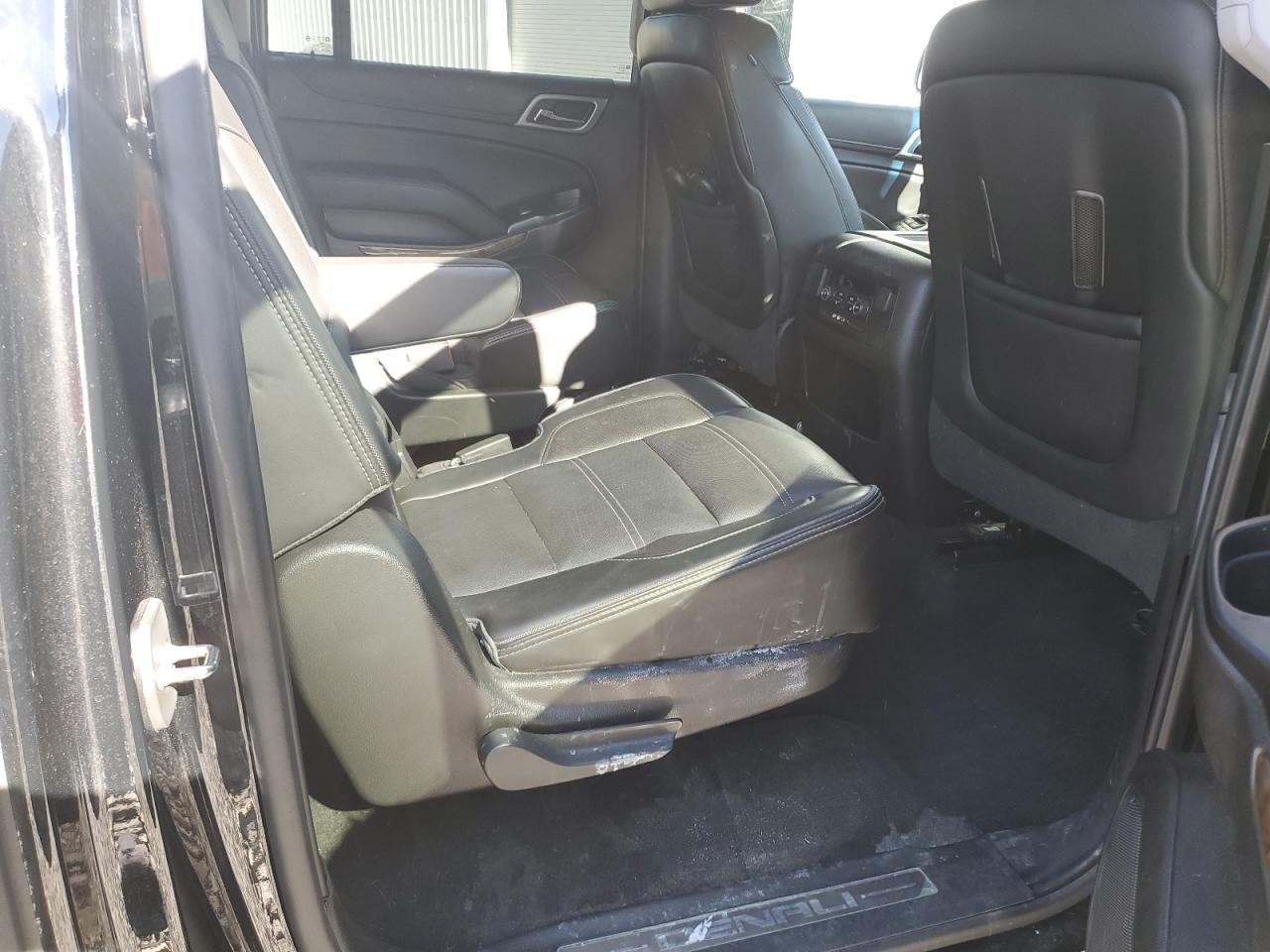 2016 GMC Yukon Xl Denali VIN: 1GKS2HKJ0GR262182 Lot: 84069445