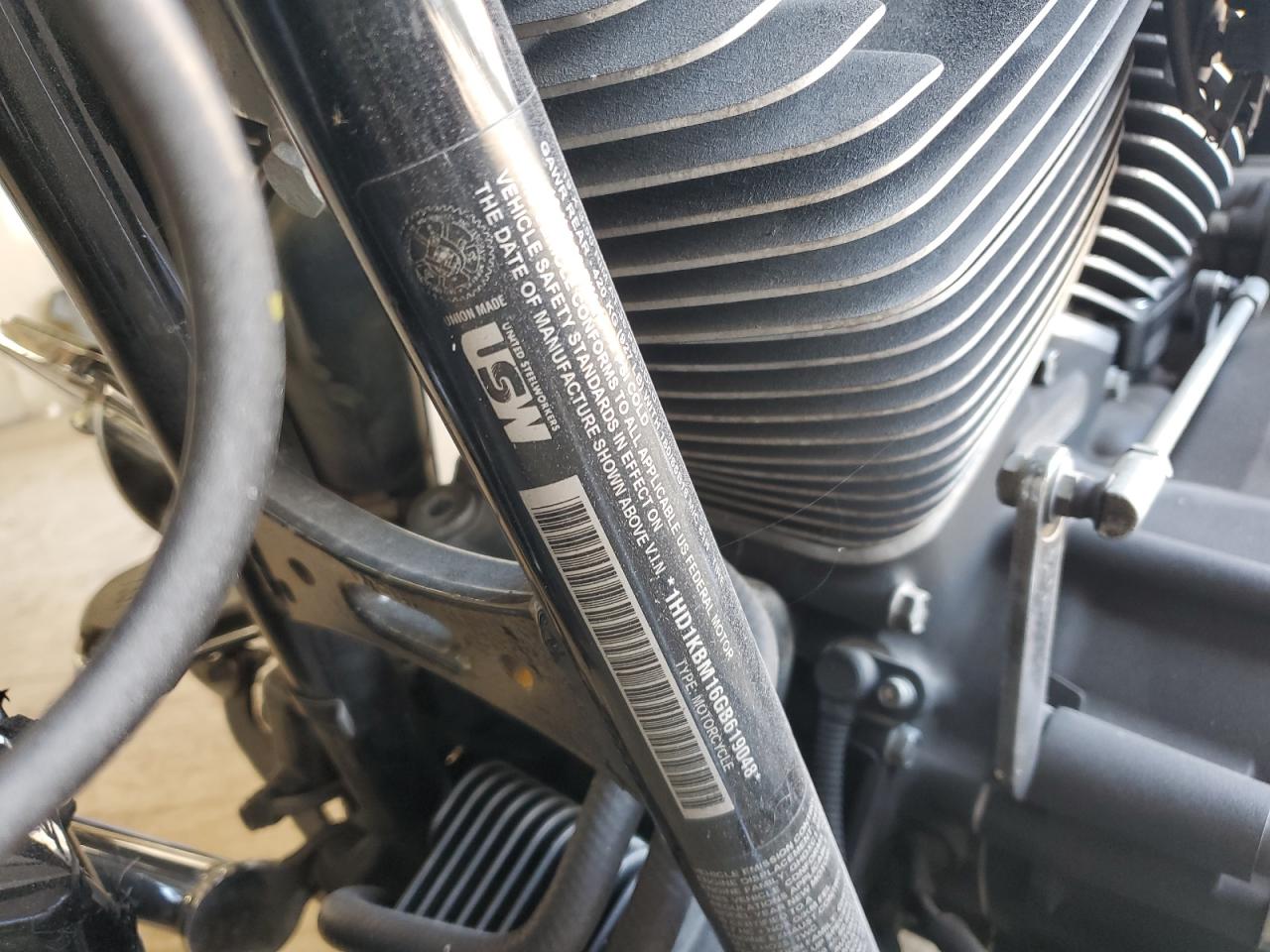 2016 Harley-Davidson Flhx Street Glide VIN: 1HD1KBM16GB619048 Lot: 82236665