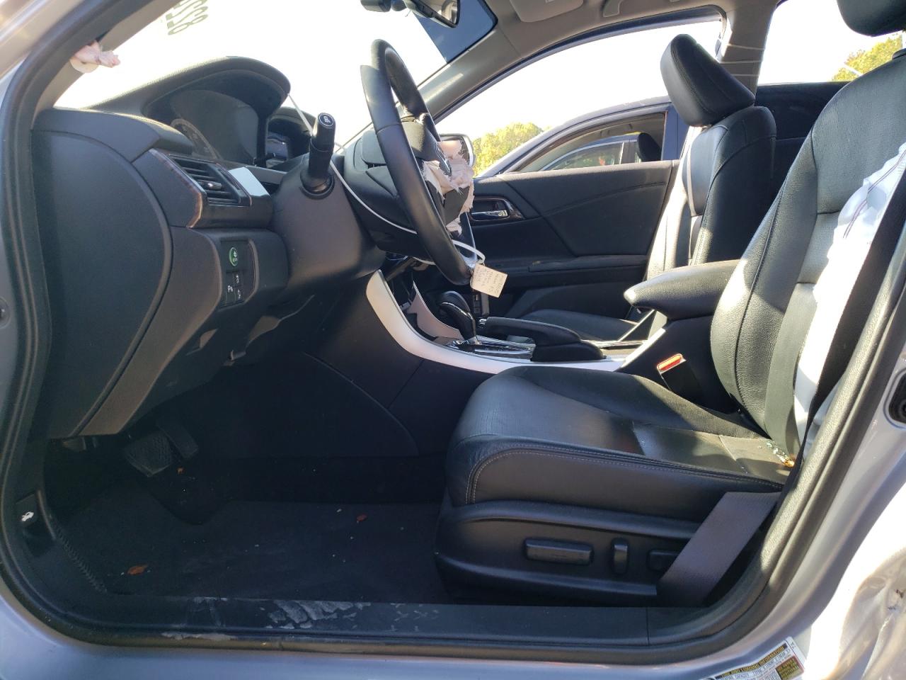 2017 Honda Accord Touring VIN: 1HGCR3F96HA011201 Lot: 82240645