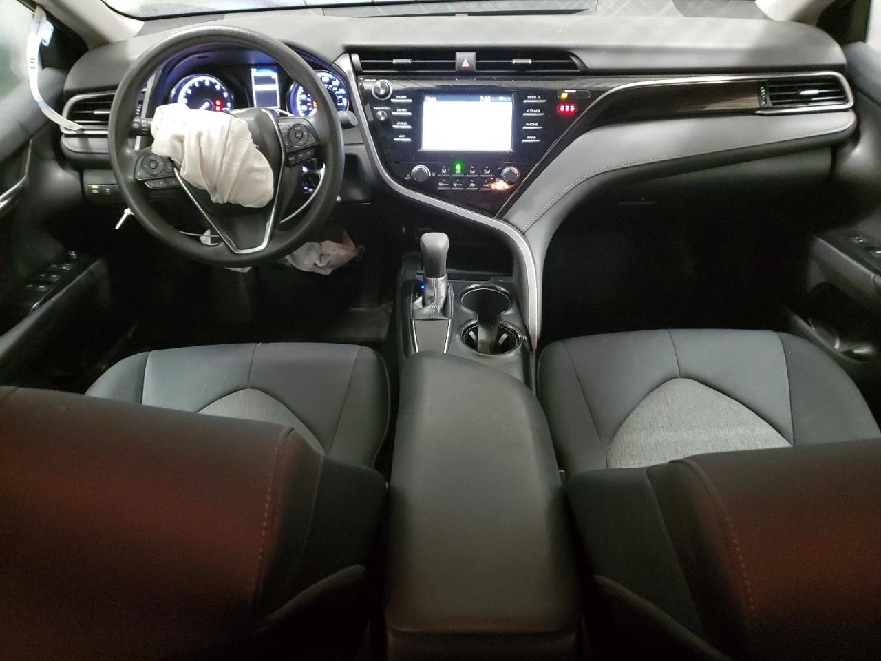 2019 Toyota Camry L VIN: 4T1B11HK2KU703172 Lot: 89720365