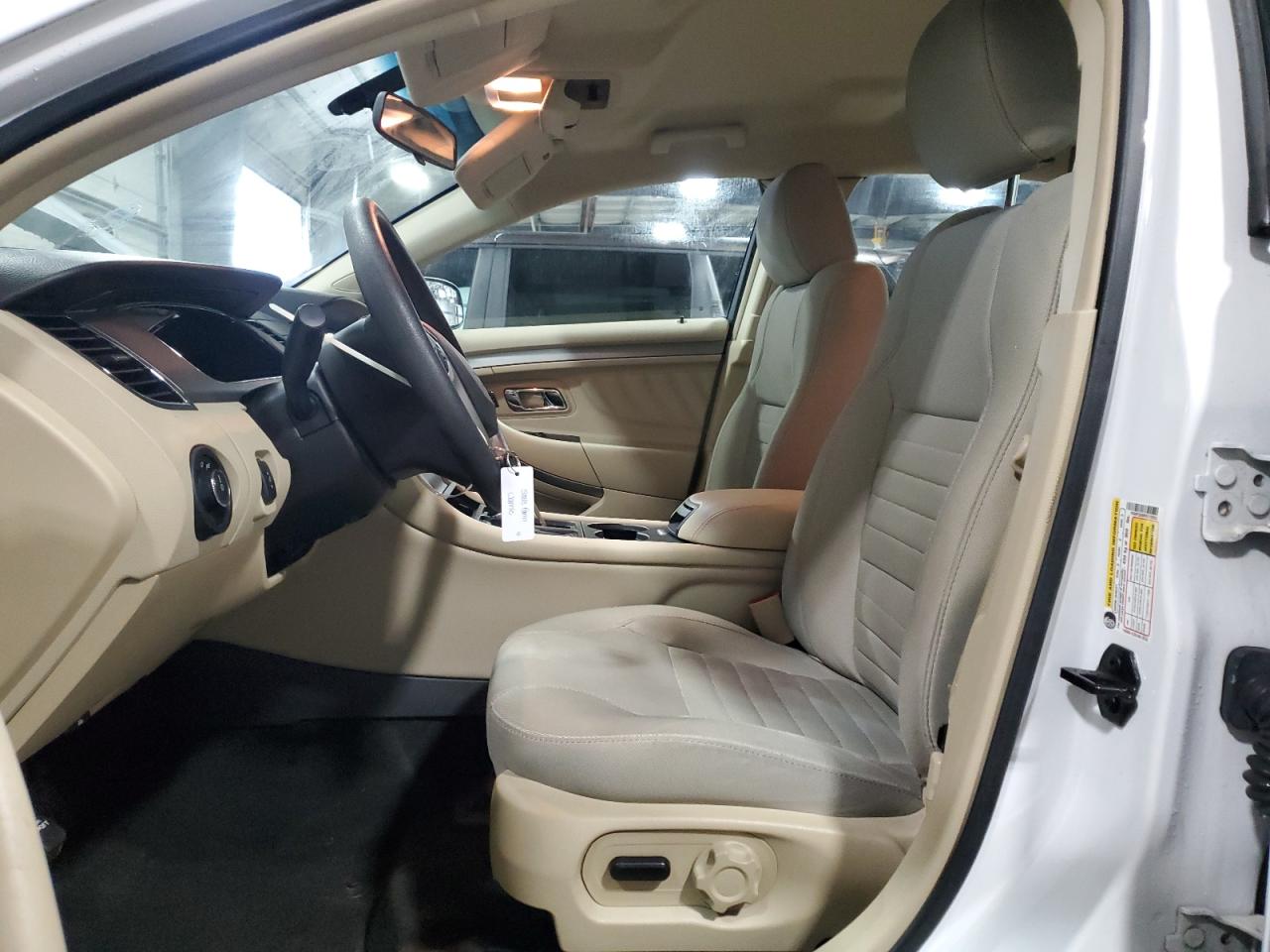 2015 Ford Taurus Se VIN: 1FAHP2D86FG172923 Lot: 86182745