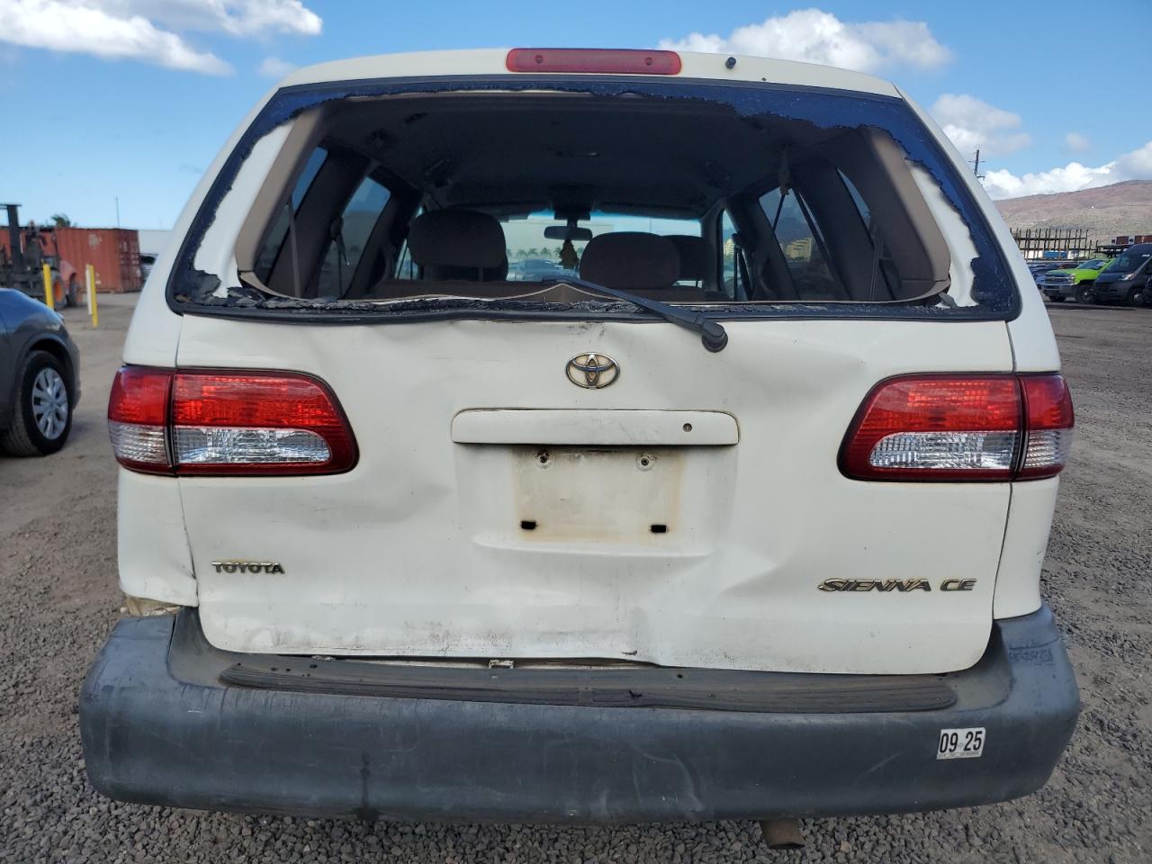 2001 Toyota Sienna Ce VIN: 4T3ZF19C81U404329 Lot: 90892035