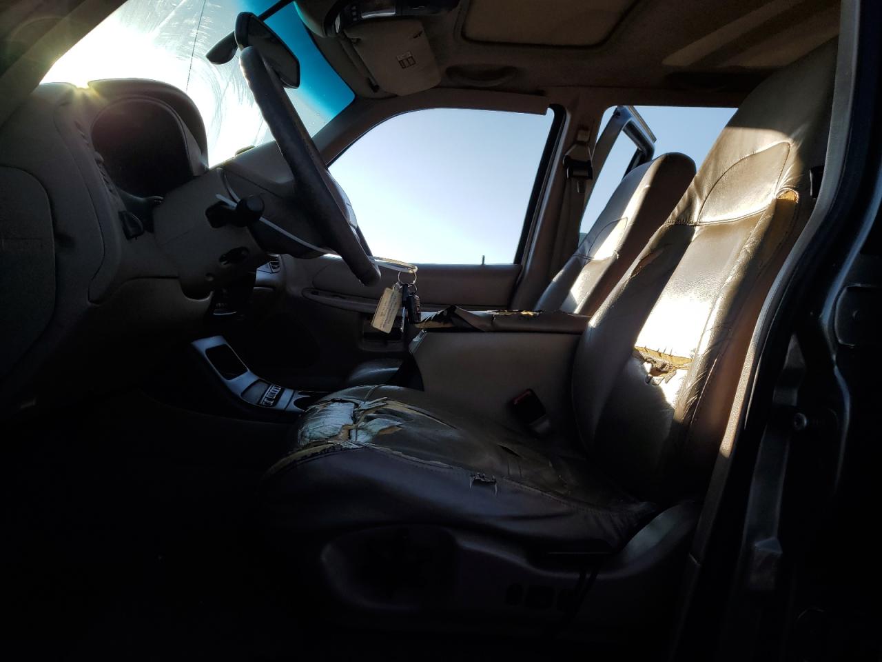 2000 Ford Explorer Eddie Bauer VIN: 1FMZU64E5YZB06659 Lot: 85009515