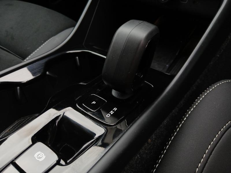 2025 VOLVO XC40 2.0 B4P PLUS DARK 5DR AUTO