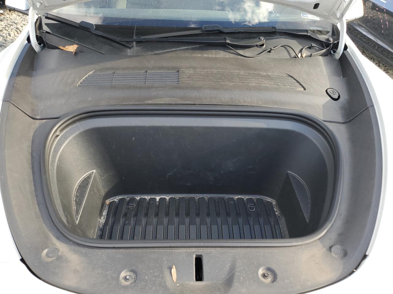 2020 Tesla Model Y VIN: 5YJYGDEE1LF043780 Lot: 89903315