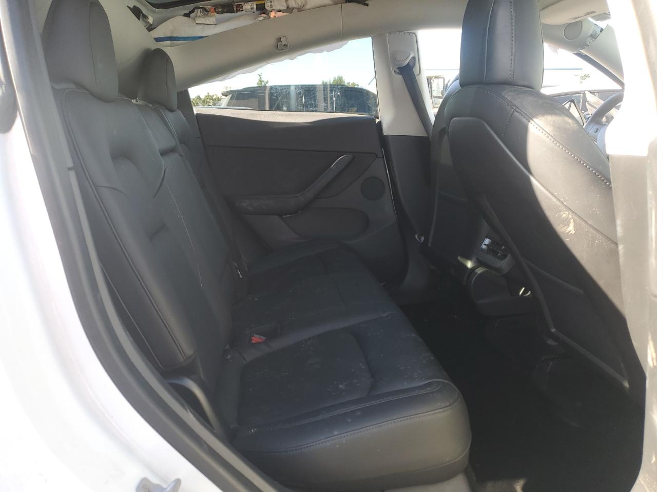 2020 Tesla Model Y VIN: 5YJYGDEE8LF035241 Lot: 85201715