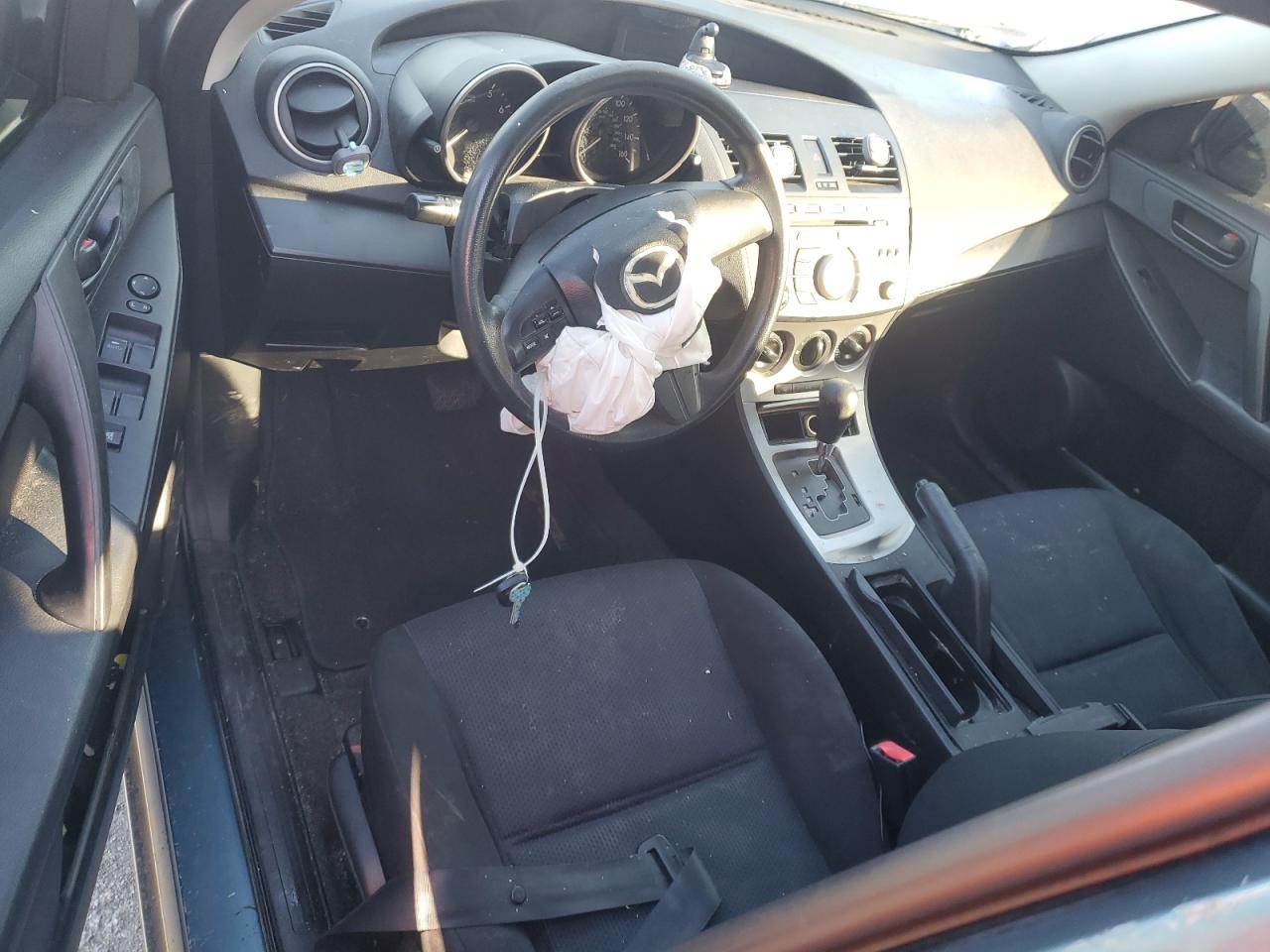 2010 Mazda 3 I VIN: JM1BL1SF9A1308447 Lot: 87270175