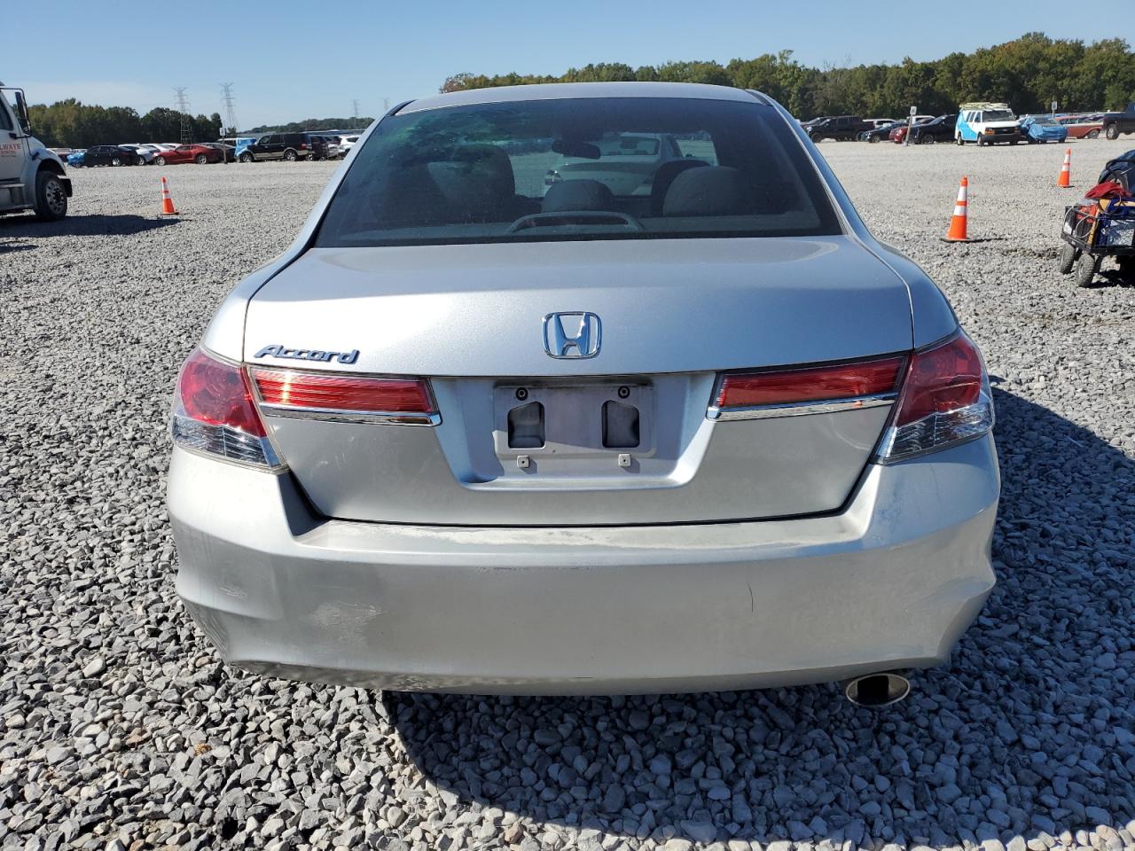2011 Honda Accord Lx VIN: 1HGCP2F37BA040614 Lot: 82686925