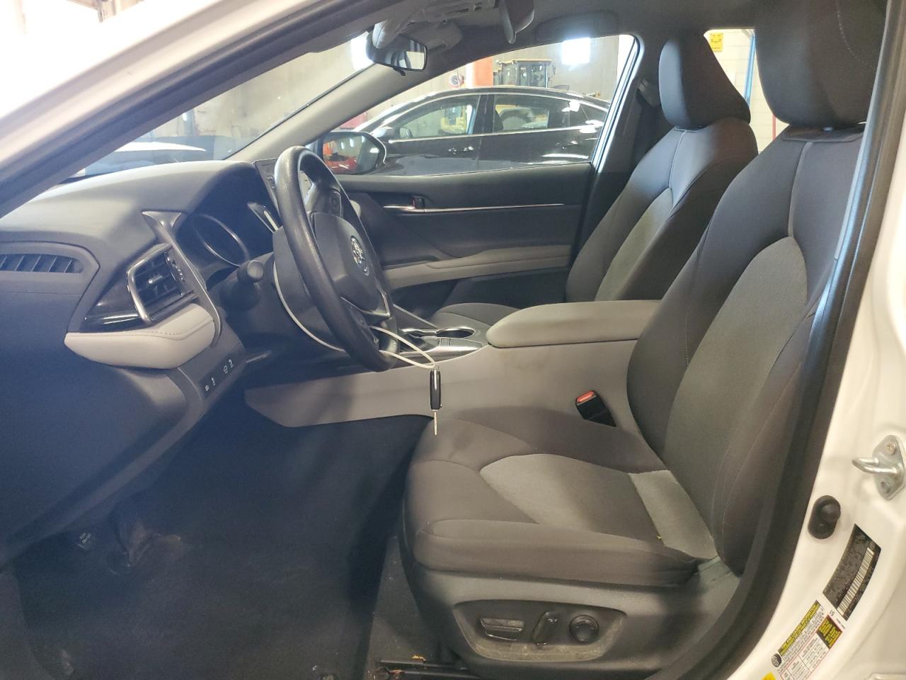 2022 Toyota Camry Le VIN: 4T1C11AK0NU648269 Lot: 82431035