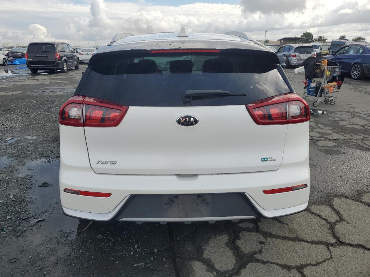 2017 Kia Niro Ex VIN: KNDCC3LC4H5080770 Lot: 84374535