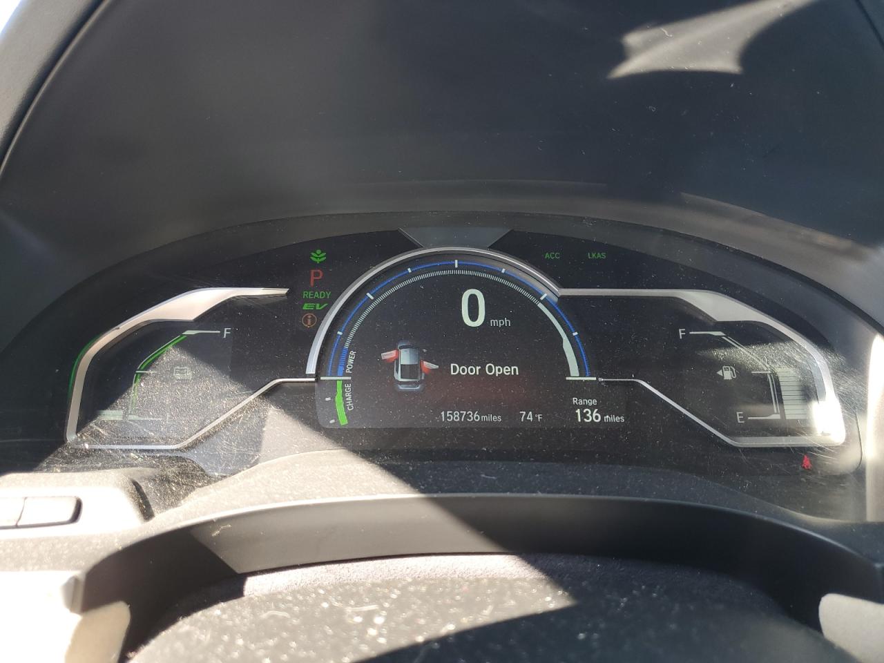 2018 Honda Clarity Touring VIN: JHMZC5F39JC011459 Lot: 81946005