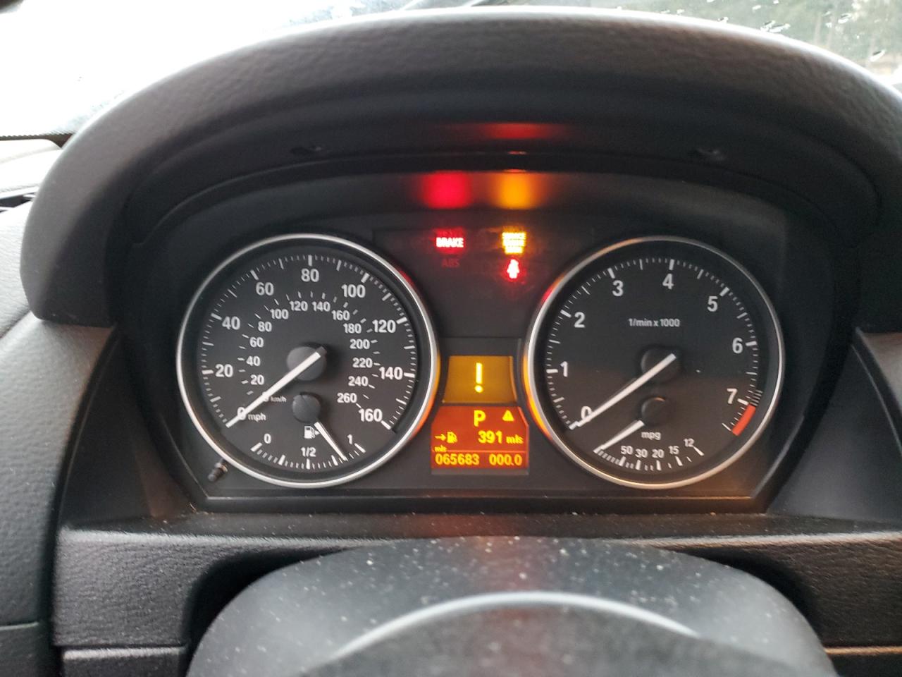 Фото: WBAVL1C53FVY25890