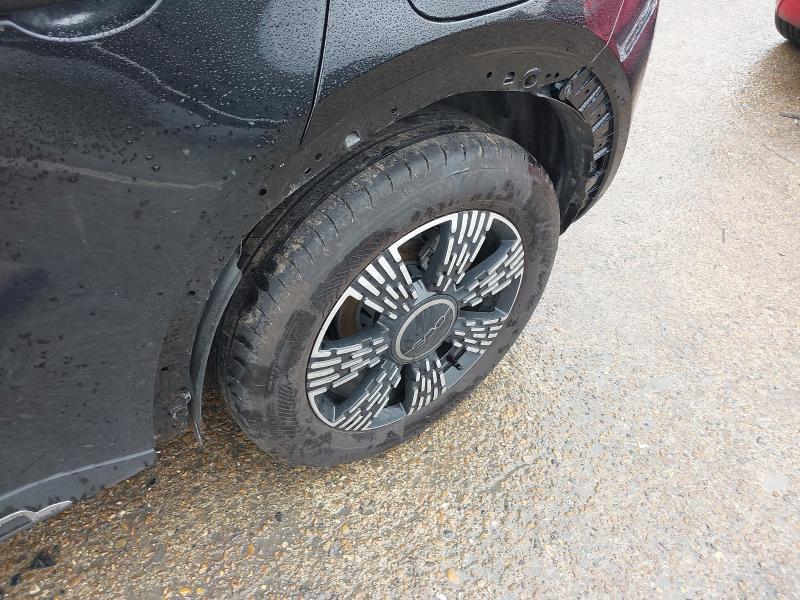 2025 FIAT 600 1.2 HYBRID 48V 5DR EDCT-6