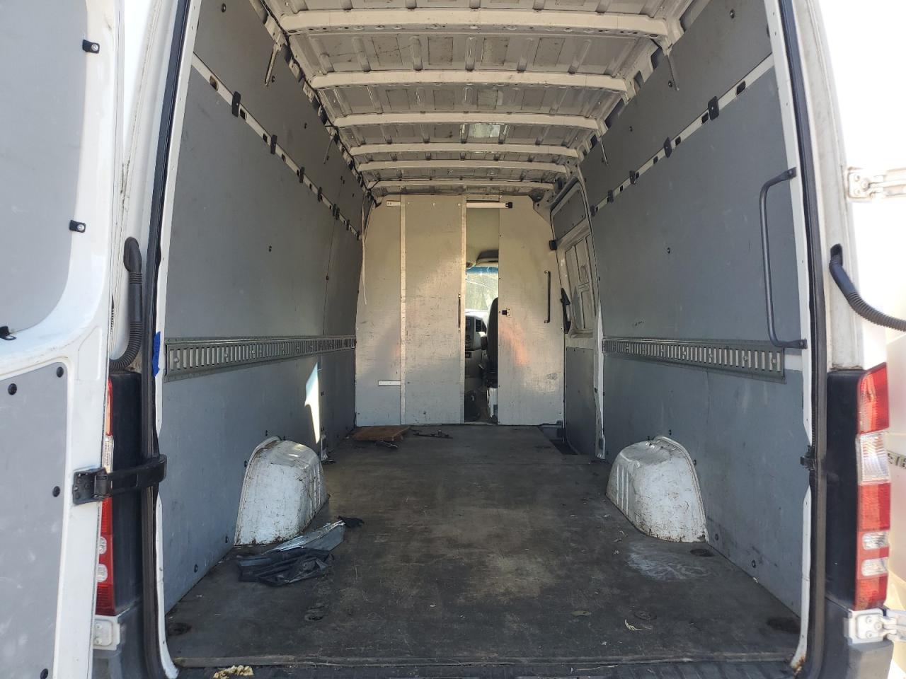 2012 Mercedes Benz 2500 Sprinter Delivery Van VIN: WDYPE8CC3C5657052 Lot: 91164185