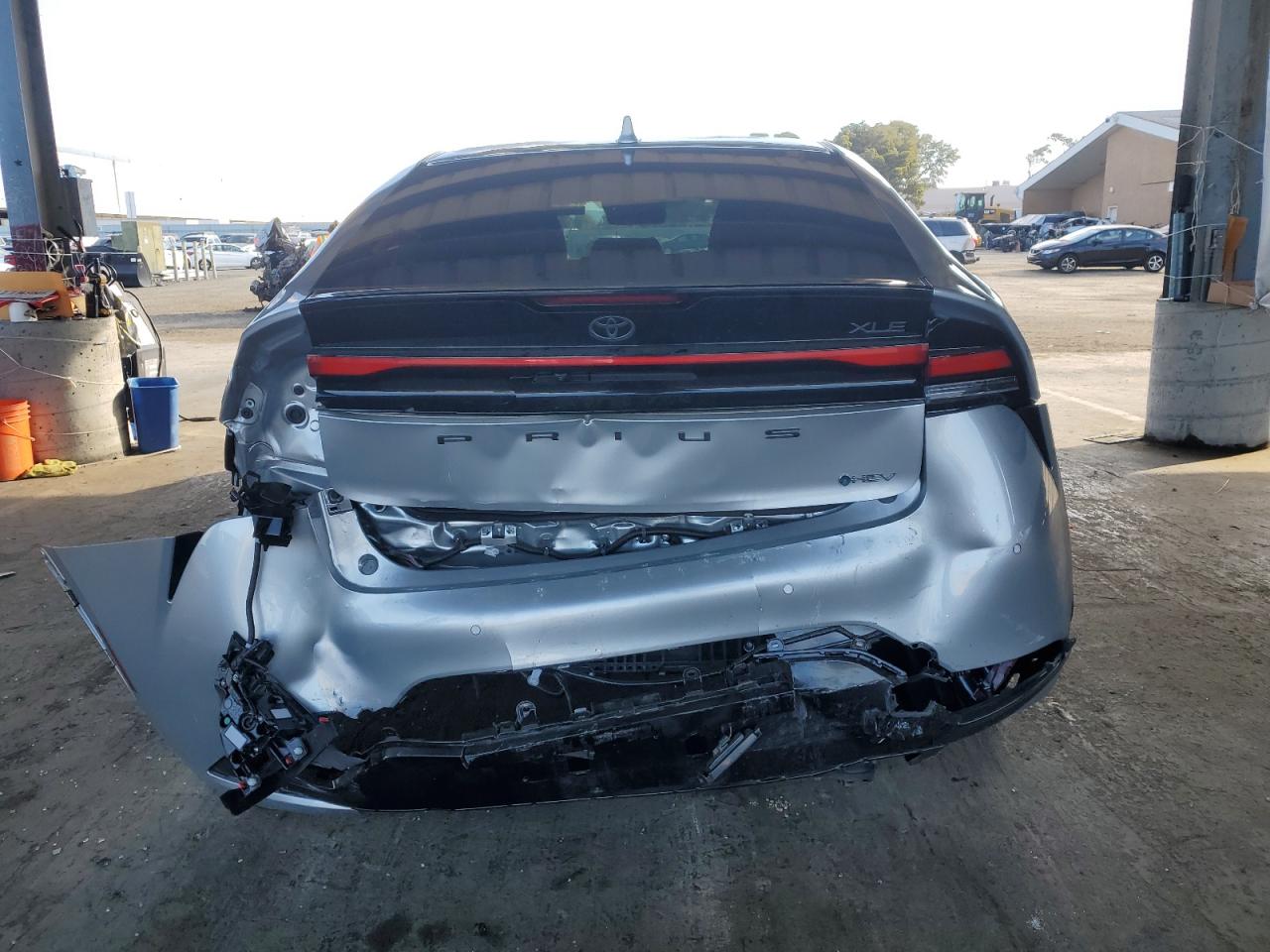 2024 Toyota Prius Le VIN: JTDACAAU3R3032715 Lot: 86166205