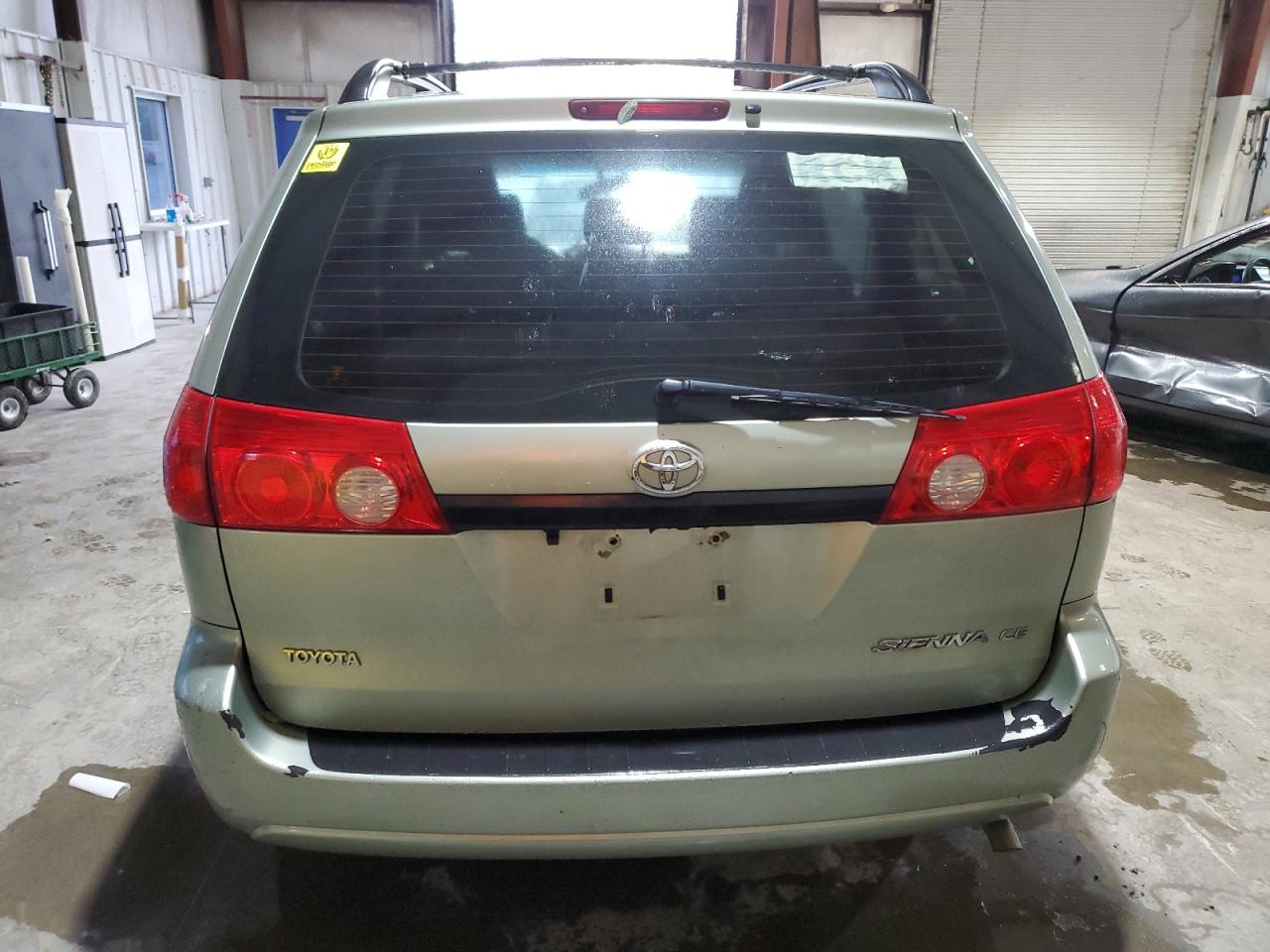 2010 Toyota Sienna Ce VIN: 5TDKK4CC4AS315740 Lot: 82469755