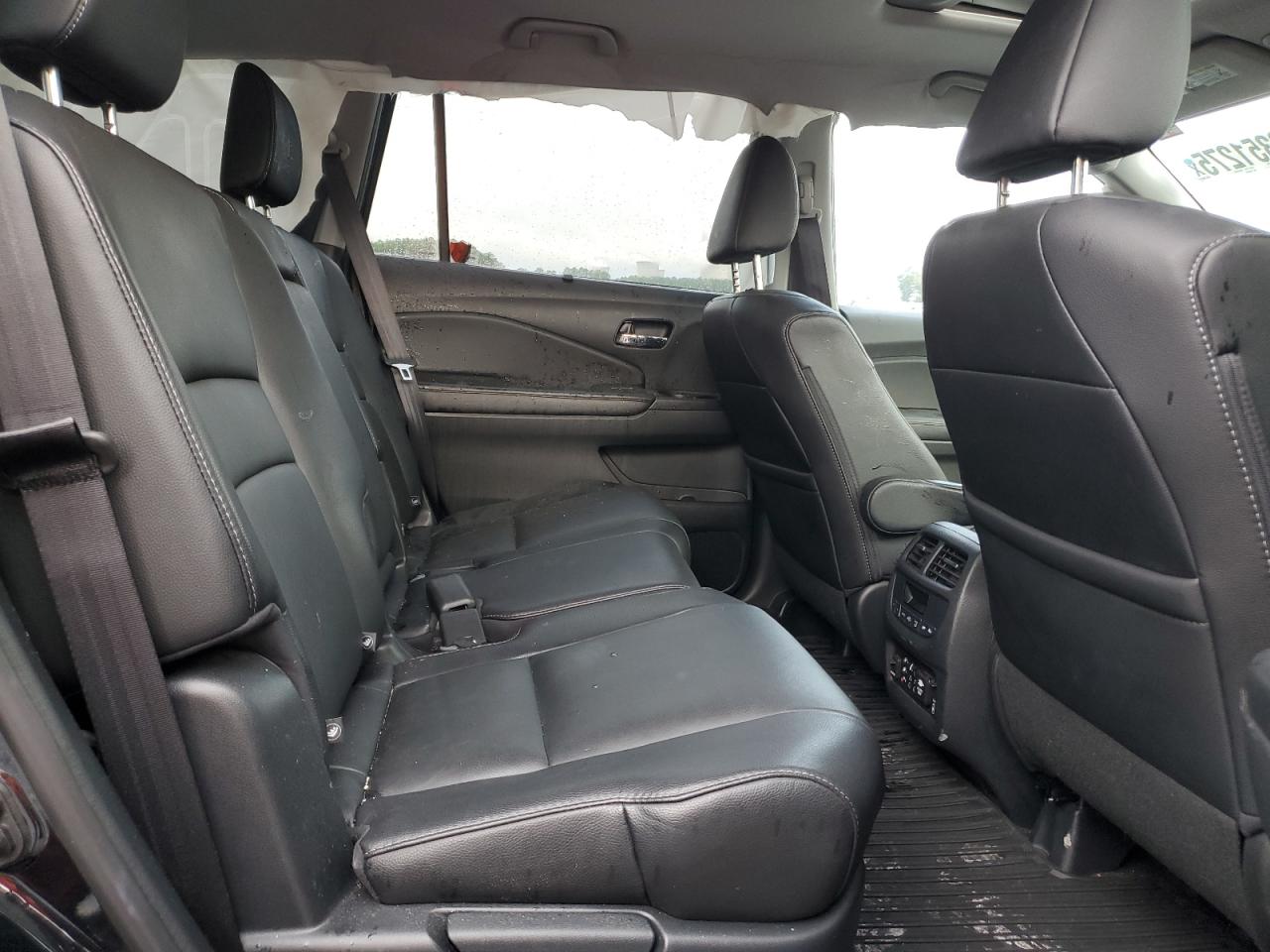 2016 Honda Pilot Touring VIN: 5FNYF5H92GB046958 Lot: 82351275