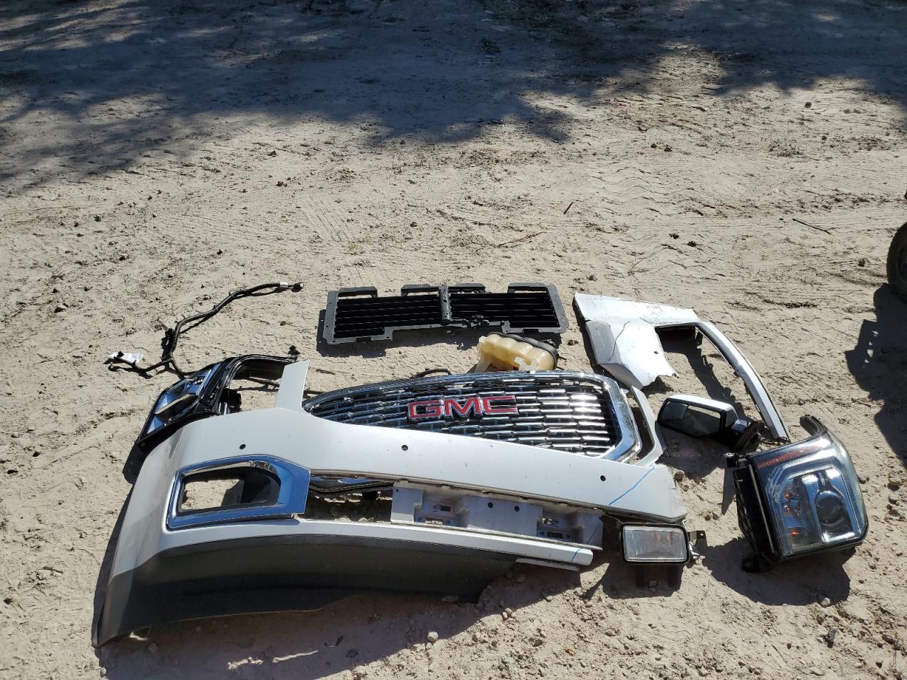 2019 GMC Yukon Xl Denali VIN: 1GKS2HKJ6KR265368 Lot: 90077895