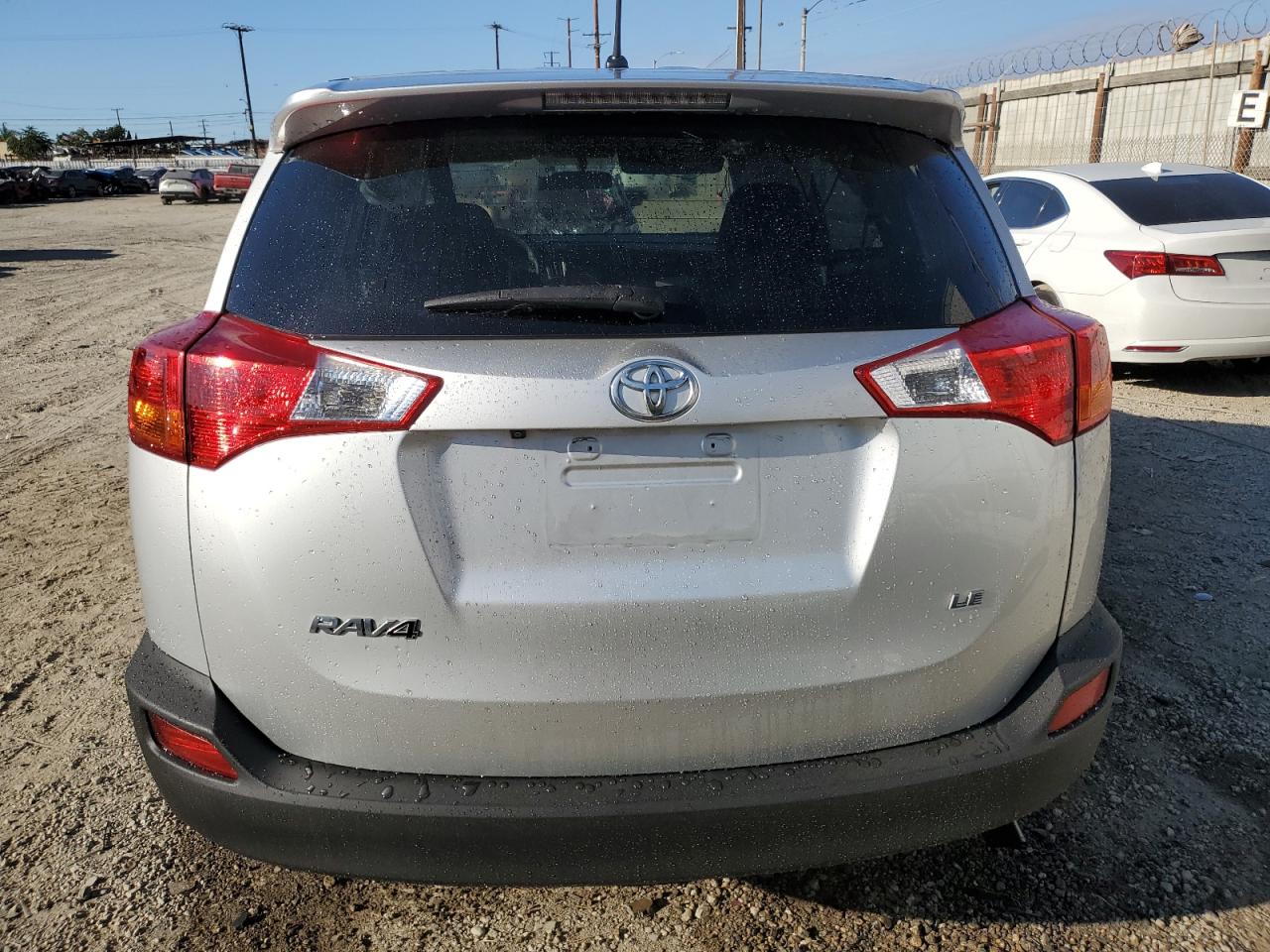 2015 Toyota Rav4 Le VIN: JTMZFREVXFJ032715 Lot: 82369825