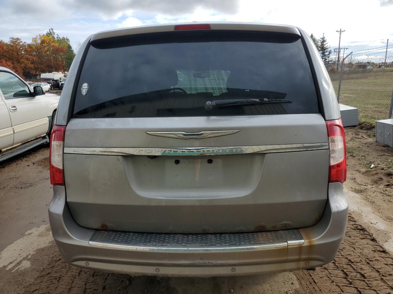 2014 Chrysler Town & Country Touring L VIN: 2C4RC1CG4ER252327 Lot: 82375805