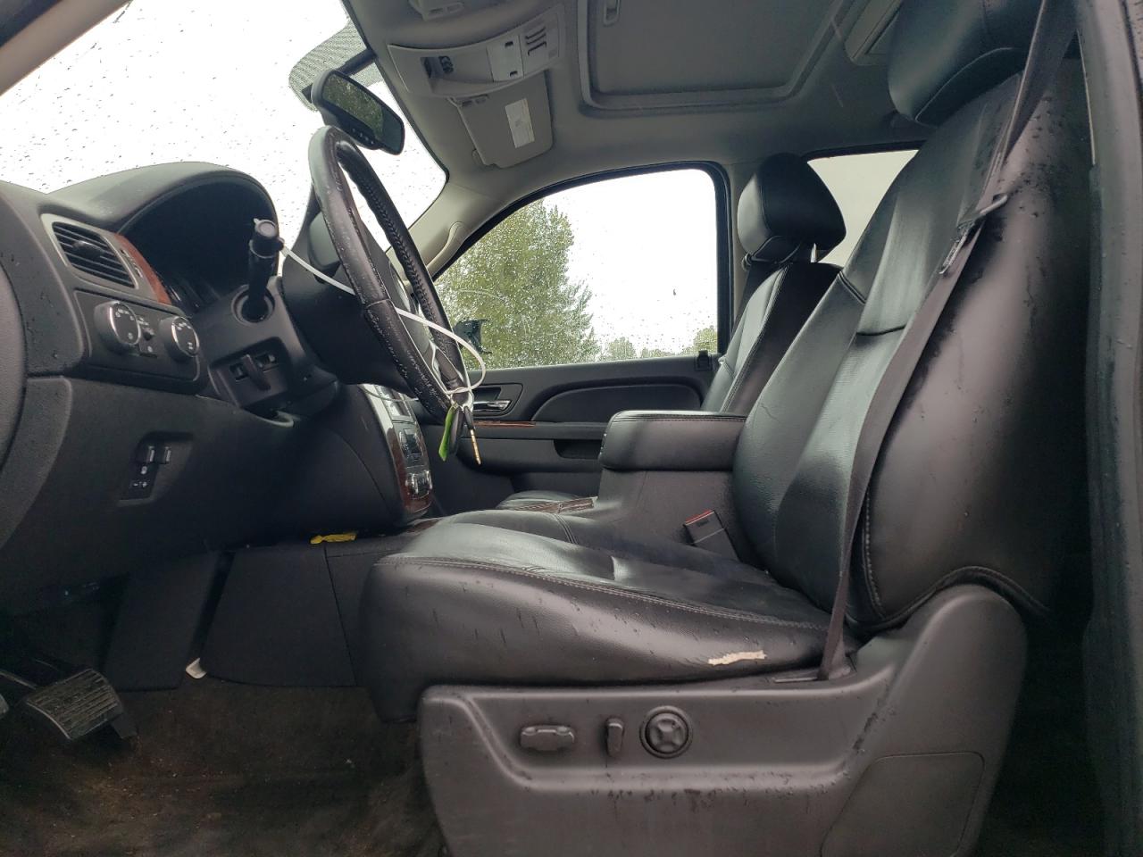 2011 Chevrolet Suburban K1500 Ltz VIN: 1GNSKKE32BR401038 Lot: 84802905