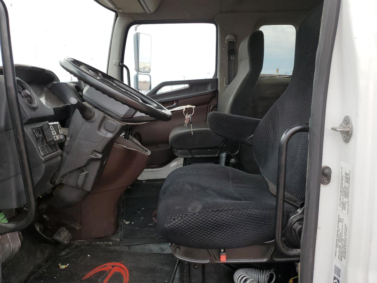 2022 International Mv607 - Semi Truck VIN: 1HTEUMML9NH565817 Lot: 85753575