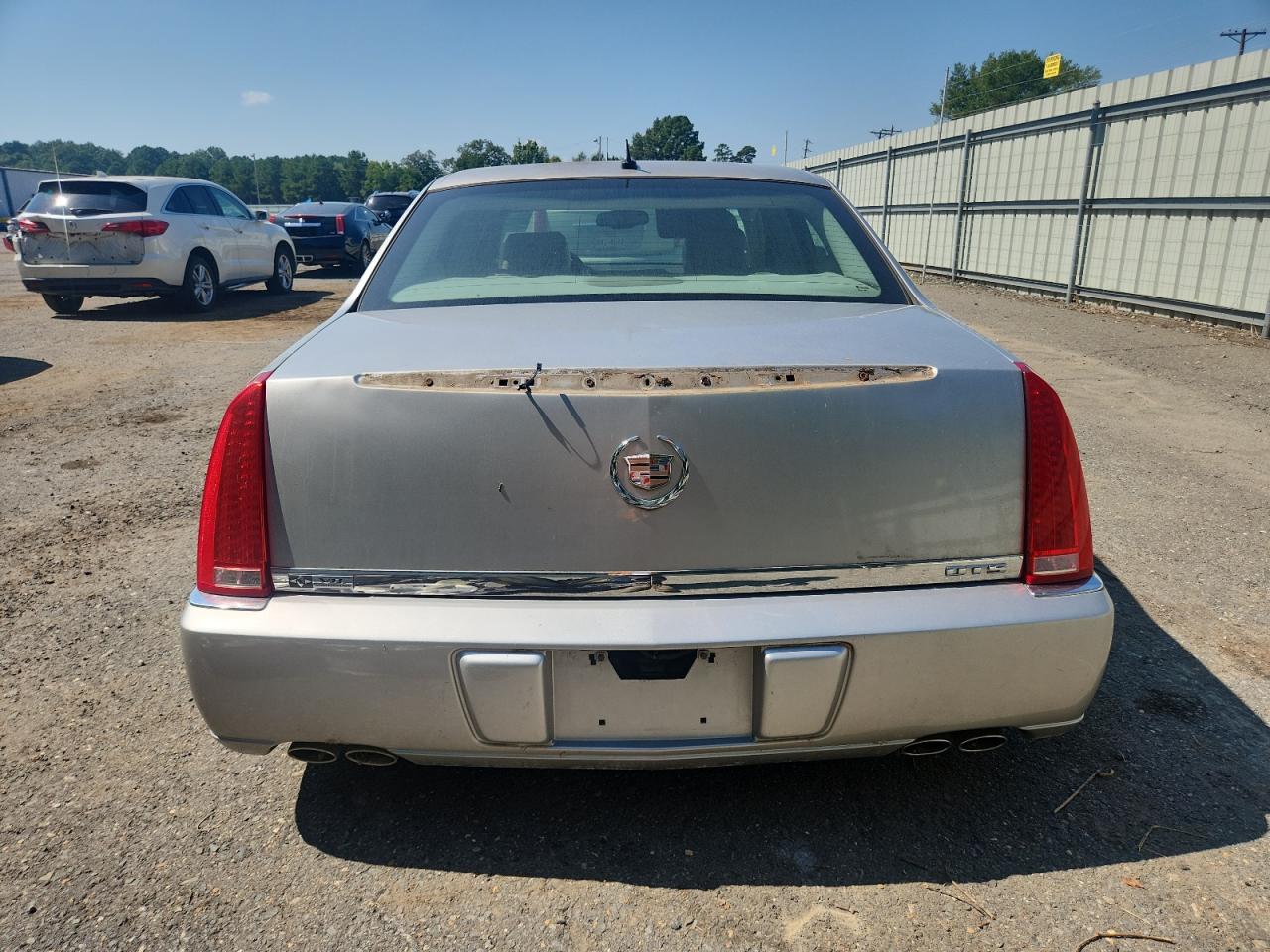 2007 Cadillac Dts VIN: 1G6KD57Y07U174680 Lot: 82151975