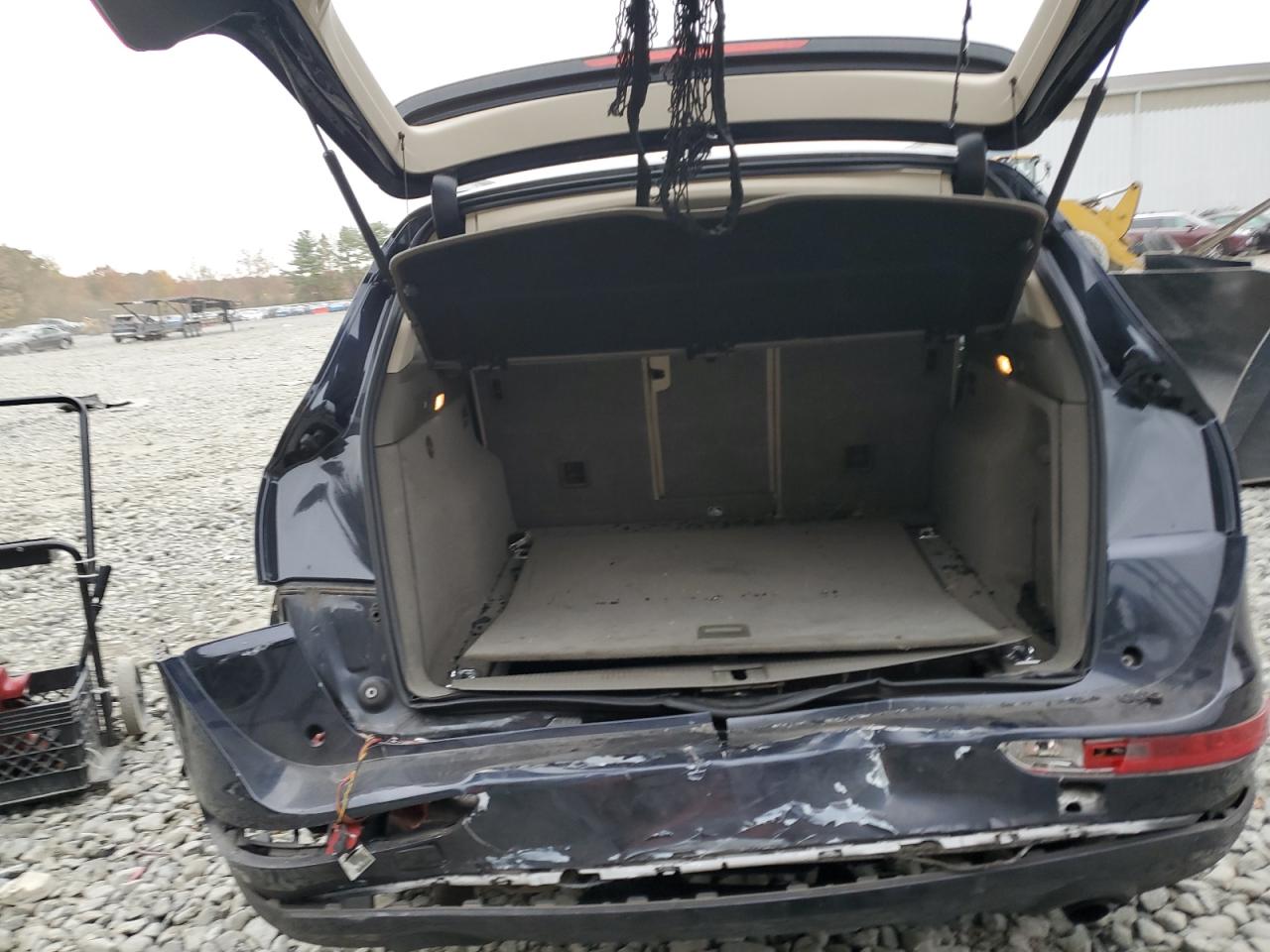 2011 Audi Q5 Premium VIN: WA1CFAFP4BA102995 Lot: 90468075