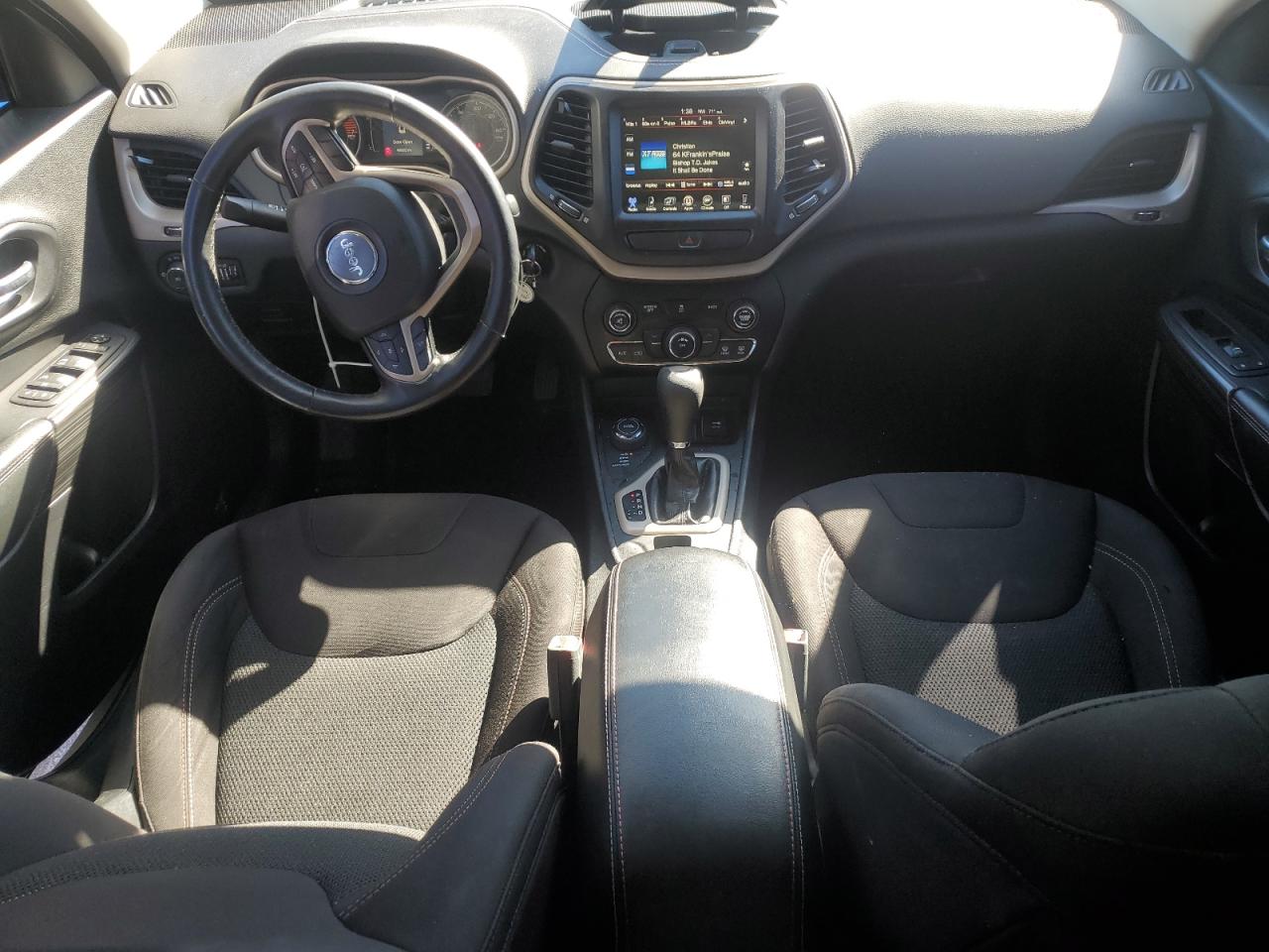 2017 Jeep Cherokee Latitude VIN: 1C4PJMCB7HW512413 Lot: 89555245