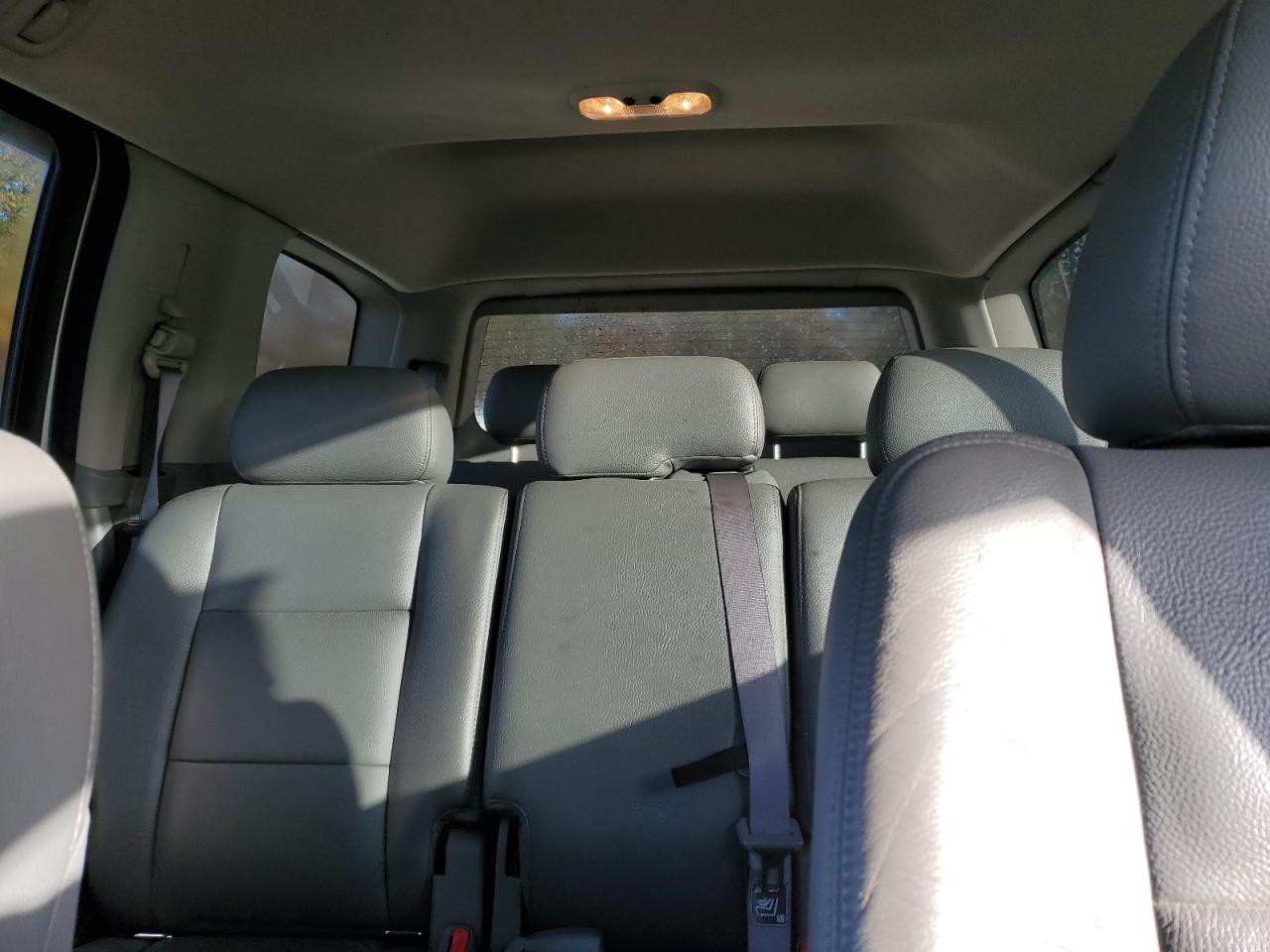 2004 Dodge Durango Slt VIN: 1D4HB48D04F108992 Lot: 82477835