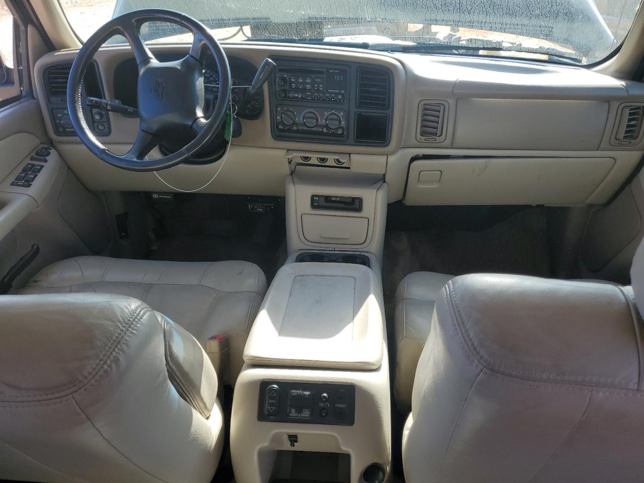 2002 Chevrolet Suburban C1500 VIN: 1GNEC16Z72J312376 Lot: 81960775