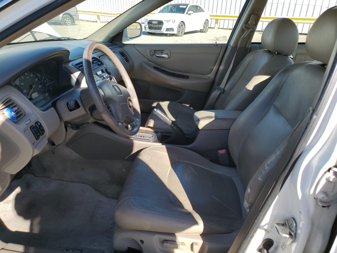 2002 Honda Accord Ex VIN: 1HGCG16592A037211 Lot: 81990375